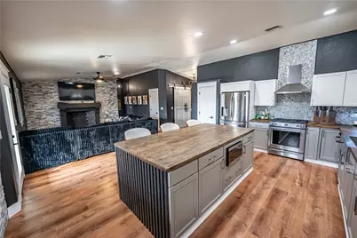 1880 E Corwin Road, Bullhead City, AZ 86442 - Photo 11