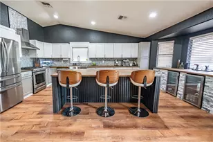 1880 E Corwin Rd, Bullhead City, AZ 86442 - Photo 5