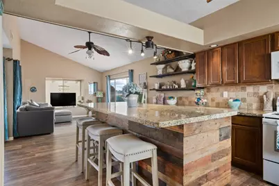 201 Riverfront Drive #17, Bullhead City, AZ 86442 - Photo 11