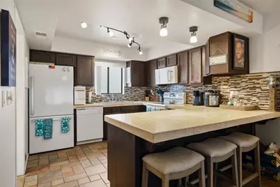 201 Riverfront Drive #24, Bullhead City, AZ 86442 - Photo 3