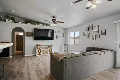 2915 Desert Trail Drive, Bullhead City, AZ 86429 - Photo 5