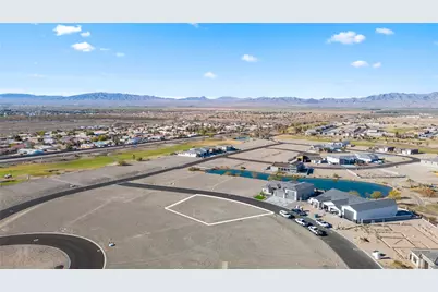 2424 E Calle Sevilla, Fort Mohave, AZ 86426 - Photo 9