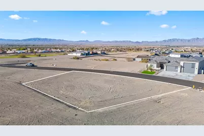 2424 E Calle Sevilla, Fort Mohave, AZ 86426 - Photo 3