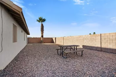 2221 Family Circle, Bullhead City, AZ 86442 - Photo 25