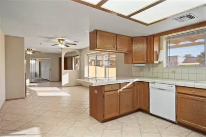 2221 Family Circle, Bullhead City, AZ 86442 - Photo 33