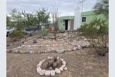 1460 S Egar, Golden Valley, AZ 86413 - Photo 1