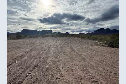 000 S Don Luis Road, Golden Valley, AZ 86413 - Photo 1