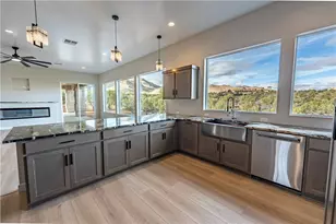 1025 N Juniper Hills Ct, Kingman, AZ 86409 - Photo 7