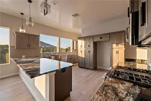 1025 N Juniper Hills Ct, Kingman, AZ 86409 - Photo 7