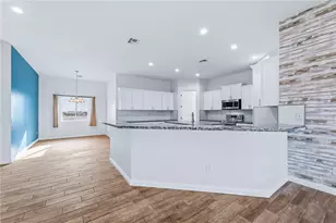 2385 Corwin Rd, Bullhead City, AZ 86442 - Photo 15