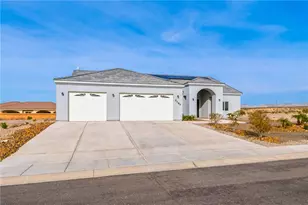 2385 Corwin Rd, Bullhead City, AZ 86442 - Photo 3