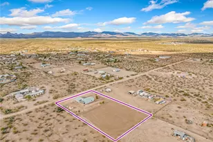 644 S Elgin Rd, Golden Valley, AZ 86413 - Photo 1