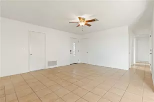 644 S Elgin Rd, Golden Valley, AZ 86413 - Photo 13