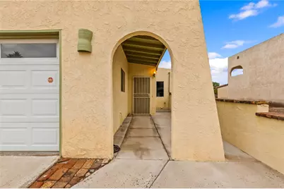 2687 Country Club Drive, Bullhead City, AZ 86442 - Photo 3