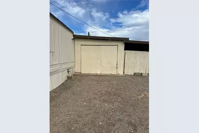 927 Sandy Beach Drive, Bullhead City, AZ 86442 - Photo 9