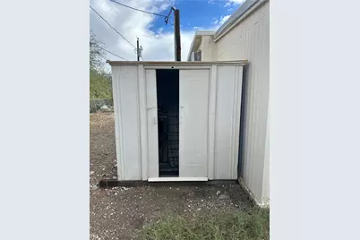 927 Sandy Beach Drive, Bullhead City, AZ 86442 - Photo 31