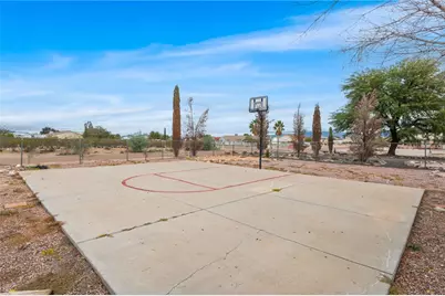 3633 N Milky Way Road, Golden Valley, AZ 86413 - Photo 9