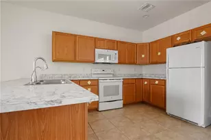 2638 Bear Mountain Loop, Bullhead City, AZ 86442 - Photo 7