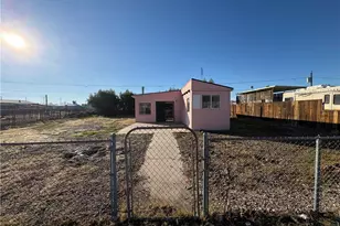 956 Coral Reef Dr, Bullhead City, AZ 86442 - Photo 1