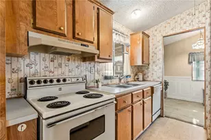 2960 Silver Creek Rd, Bullhead City, AZ 86442 - Photo 11
