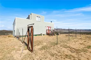 18885 E Pheaby Dr, Wikieup, AZ 85360 - Photo 37