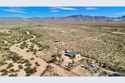 7296 N Ligurta Road, Golden Valley, AZ 86413 - Photo 49