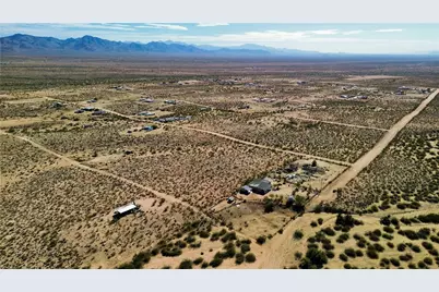 7296 N Ligurta Road, Golden Valley, AZ 86413 - Photo 47