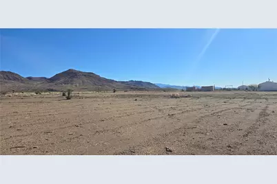 3676 W Collins Drive, Golden Valley, AZ 86413 - Photo 3