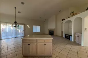 1947 E Havasu Lake Dr, Fort Mohave, AZ 86426 - Photo 11