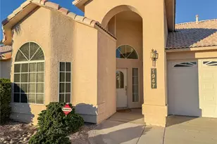 1947 E Havasu Lake Dr, Fort Mohave, AZ 86426 - Photo 5