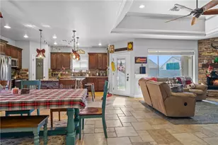 1996 Rex Allen Dr Dr, Kingman, AZ 86409 - Photo 7