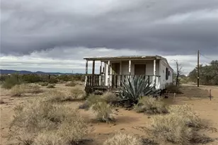 4391 W Miramar Dr, Golden Valley, AZ 86413 - Photo 5