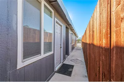 2403 Castle Rock Circle, Bullhead City, AZ 86442 - Photo 33