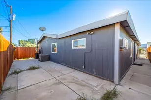 2403 Castle Rock Cir, Bullhead City, AZ 86442 - Photo 39