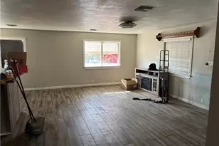 1095 Holly St, Bullhead City, AZ 86442 - Photo 7