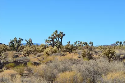 11900 S Alan Road, Yucca, AZ 86438 - Photo 23