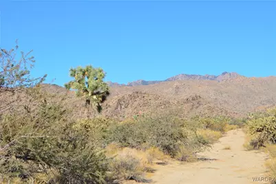 11626 S Sherry Road, Yucca, AZ 86438 - Photo 13