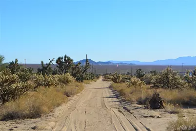 11626 S Sherry Road, Yucca, AZ 86438 - Photo 39