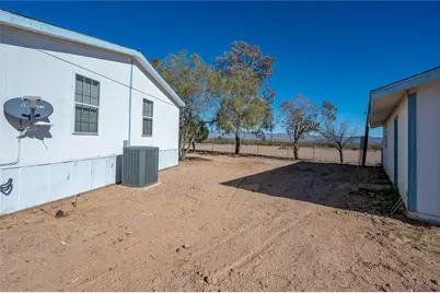 917 S Estrella Road, Golden Valley, AZ 86413 - Photo 73