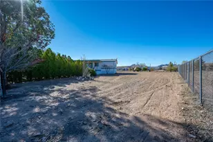 917 S Estrella Rd, Golden Valley, AZ 86413 - Photo 17