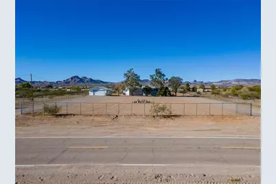 917 S Estrella Road, Golden Valley, AZ 86413 - Photo 11