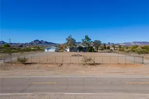 917 S Estrella Rd, Golden Valley, AZ 86413 - Photo 11