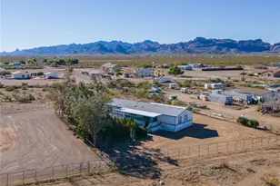 917 S Estrella Rd, Golden Valley, AZ 86413 - Photo 83