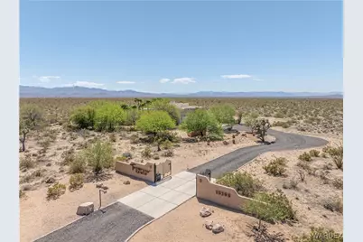 15395 S Clife Road, Yucca, AZ 86438 - Photo 47