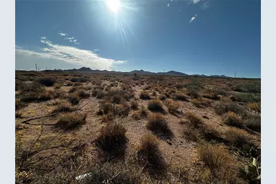 9402 N Bridlebit Avenue #7, Kingman, AZ 86401 - Photo 3