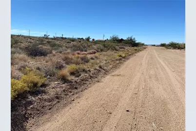 9402 N Bridlebit Avenue #7, Kingman, AZ 86401 - Photo 1