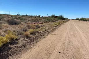 9402 N Bridlebit Ave, Kingman, AZ 86401 - Photo 1