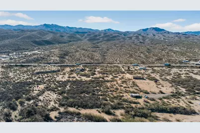 18310 Us-93, Wikieup, AZ 85360 - Photo 11