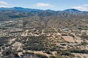 18310 US-93, Wikieup, AZ 85360 - Photo 11