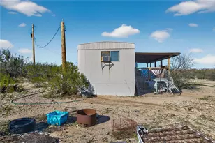 18310 US-93, Wikieup, AZ 85360 - Photo 7